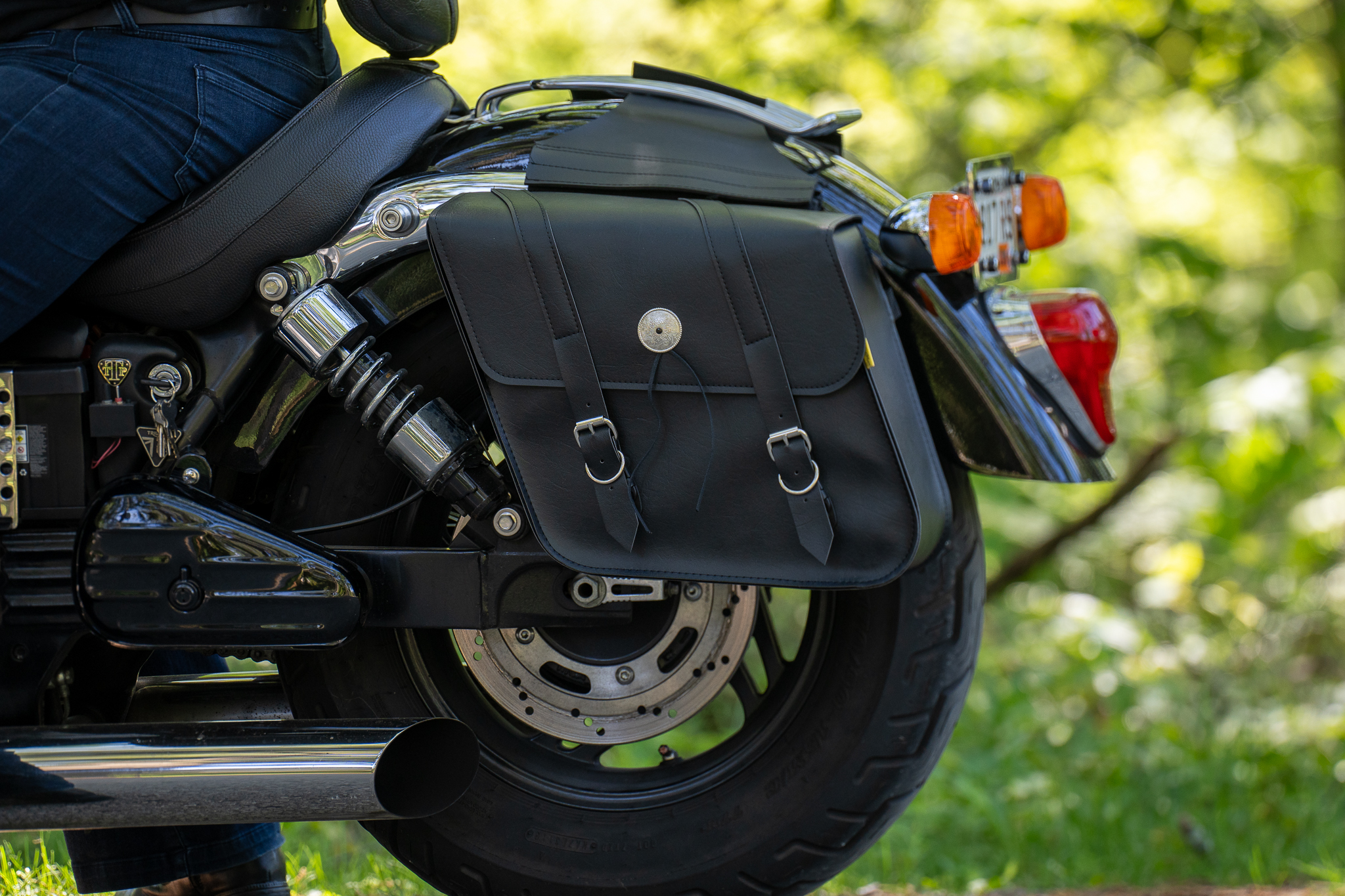 Willie & Max Deluxe Series Standard Slant Saddlebags. Handcrafted in the USA. Limited Lifetime Warranty. - Image 3